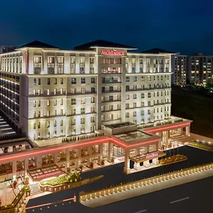 5* Hotel Moevenpick Airport